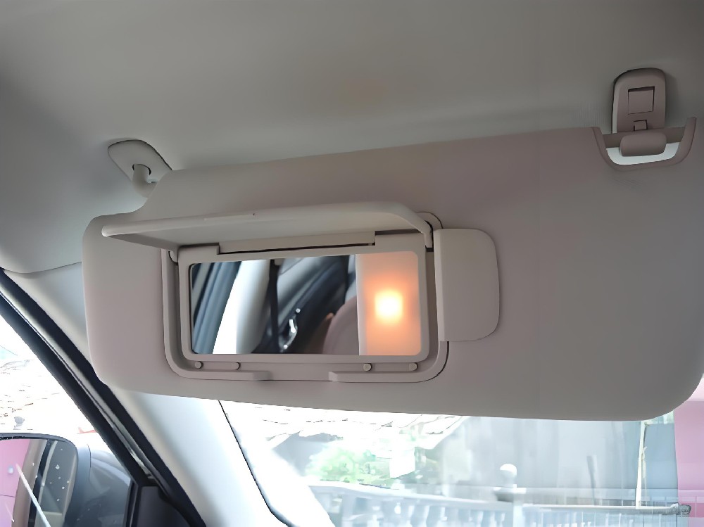 霍爾開關(guān)DH45L在汽車化妝鏡中的應(yīng)用